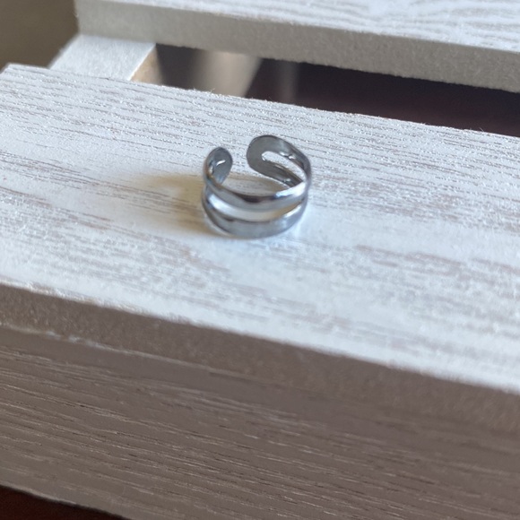 Set of 5 Silver Earring Cuffs - Picture 6 of 6